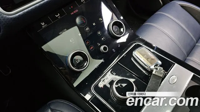 Land Rover Range Rover Velar 2018 — фото 9
