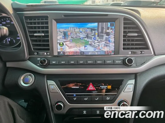 Hyundai AVANTE 2016 — фото 12