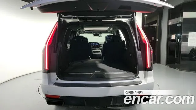 Cadillac Escalade 2022 — фото 20