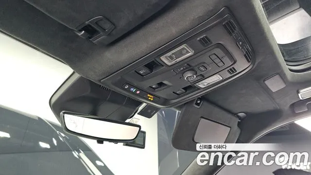 Cadillac Escalade 2021 — фото 17