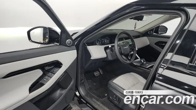 Land Rover Range Rover Evoque 2024 — фото 10