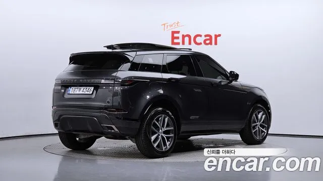 Land Rover Range Rover Evoque 2024 — фото 2