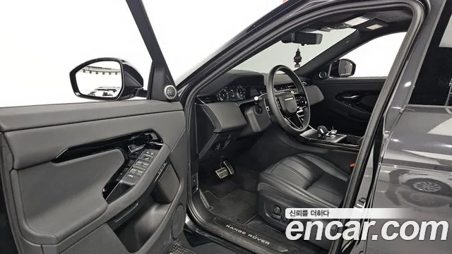 Land Rover Range Rover Evoque 2024 — фото 10