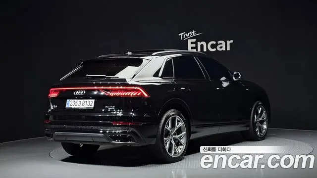 Audi Q8 2023 — фото 2