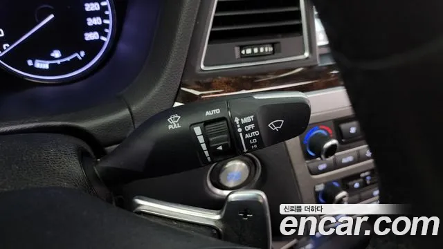 Hyundai Genesis 2015 — фото 15