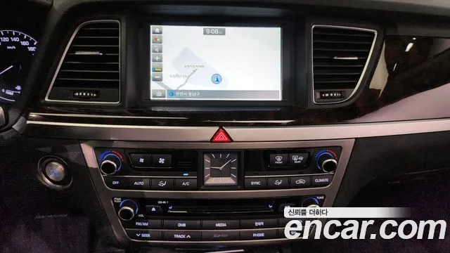 Hyundai Genesis 2015 — фото 16