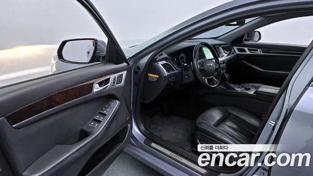 Hyundai Genesis 2015 — фото 11