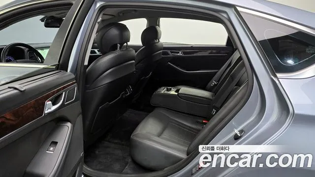 Hyundai Genesis 2015 — фото 13