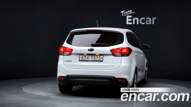 Kia Carens 2015 — фото 4