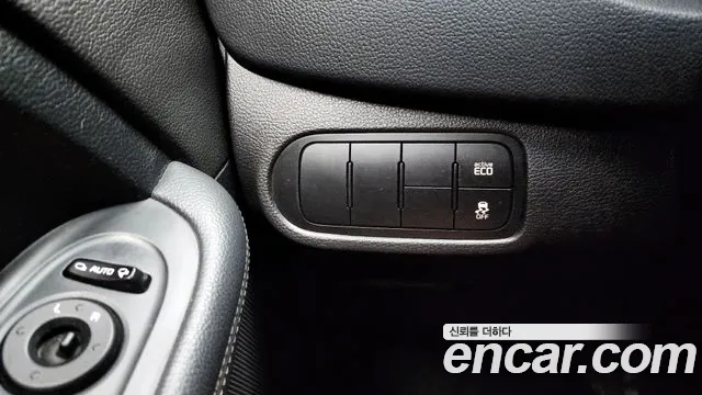Kia Carens 2015 — фото 17