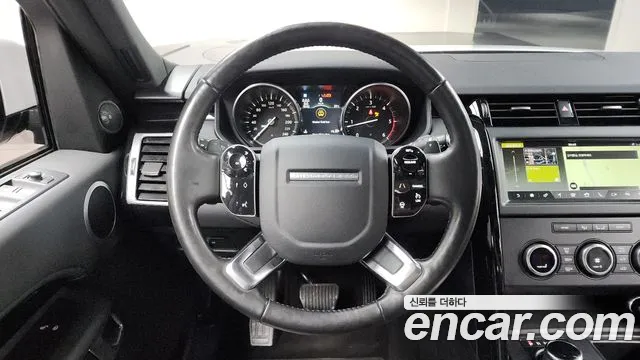 Land Rover Discovery 2019 — фото 13