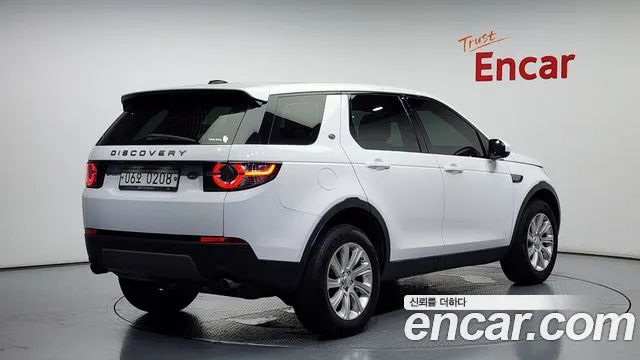 Land Rover Discovery Sport 2016 — фото 2