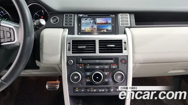 Land Rover Discovery Sport 2016 — фото 14