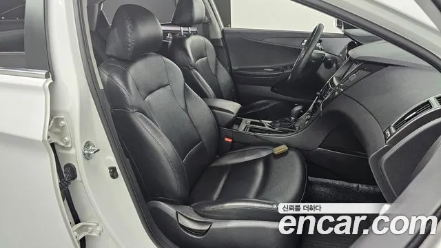 Hyundai Sonata 2016 — фото 10