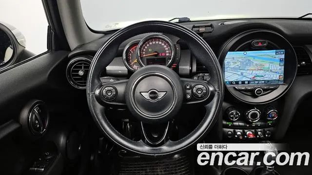 Mini Cooper 2016 — фото 13