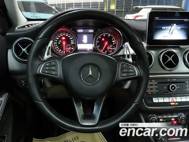 Mercedes-Benz GLA-Class 2019 — фото 9