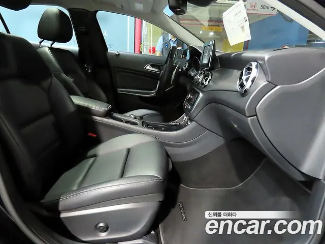 Mercedes-Benz GLA-Class 2019 — фото 12
