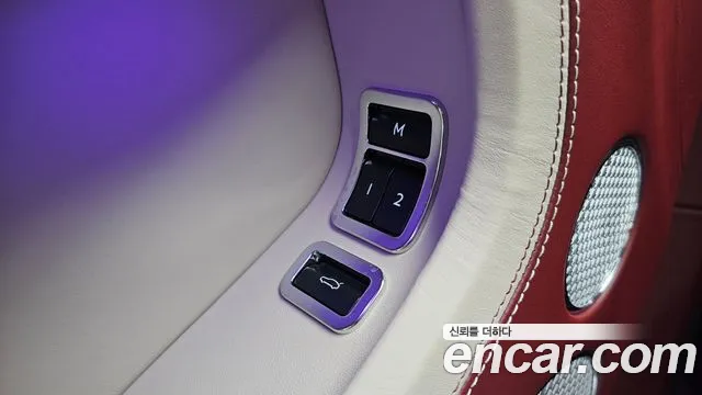 Bentley Continental 2023 — фото 18