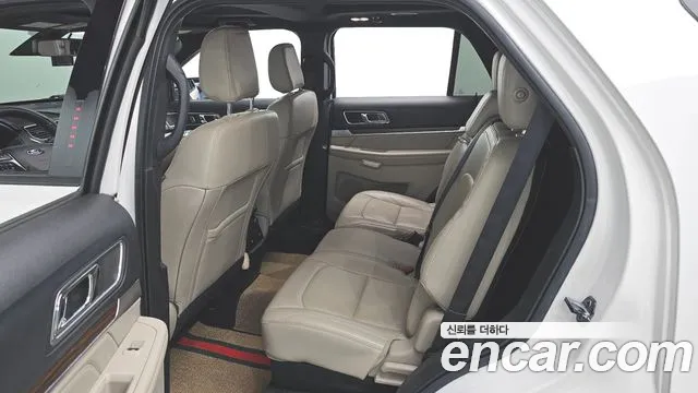 Ford Explorer 2018 — фото 10