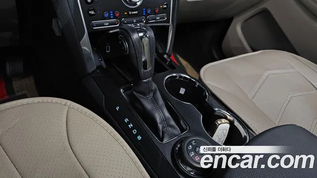 Ford Explorer 2018 — фото 15