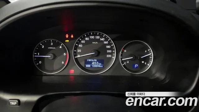 Hyundai Starex 2017 — фото 8