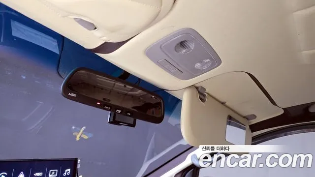Hyundai Starex 2017 — фото 17