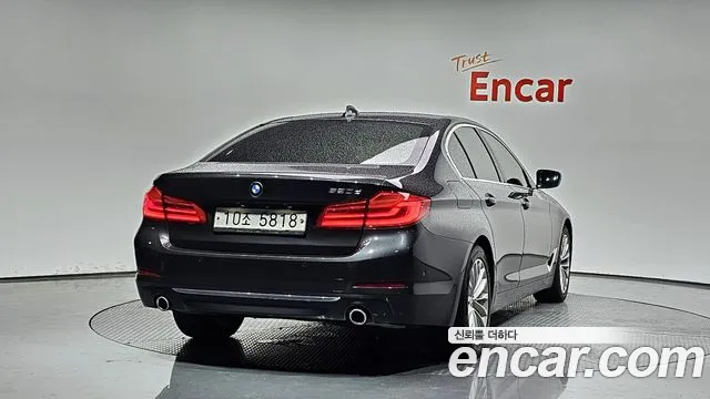 BMW 5-Series 2019 — фото 2