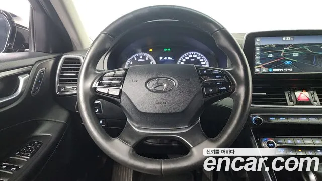 Hyundai Grandeur 2017 — фото 13