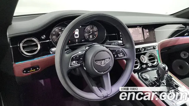 Bentley Continental 2023 — фото 13
