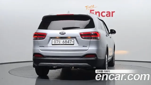 Kia Sorento 2017 — фото 4