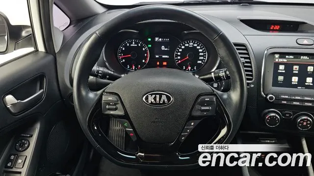 Kia K3 2018 — фото 13