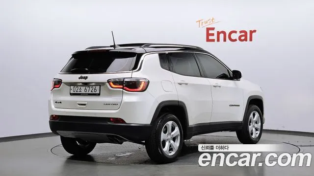 Jeep Compass 2018 — фото 2