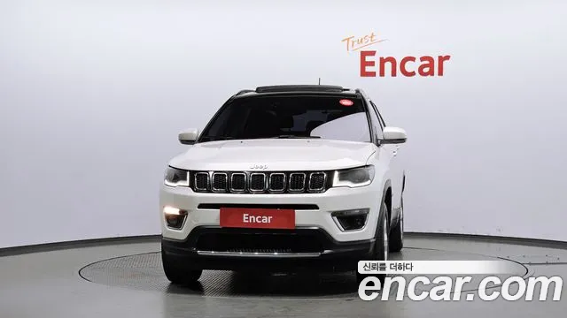 Jeep Compass 2018 — фото 3