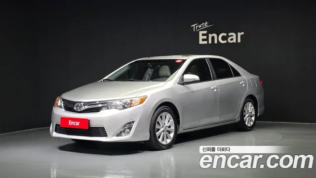 Toyota Camry 2013 — фото 1