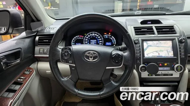 Toyota Camry 2013 — фото 13