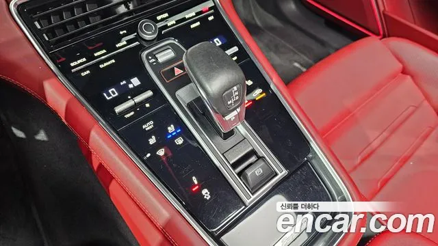Porsche Panamera 2022 — фото 9