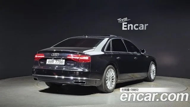 Audi A8 2015 — фото 2