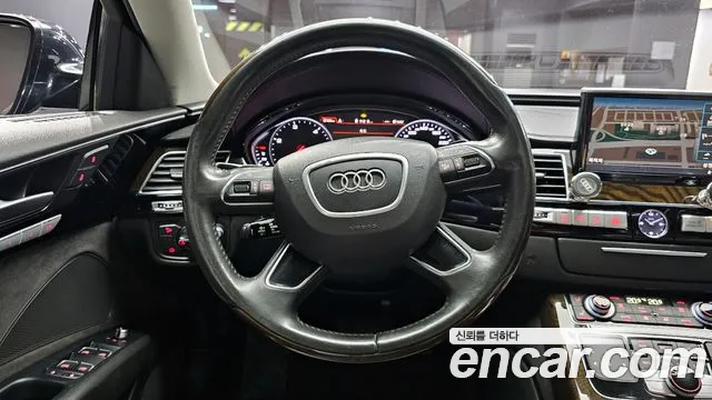 Audi A8 2015 — фото 13