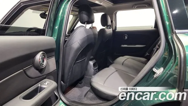 Mini Clubman 2019 — фото 11