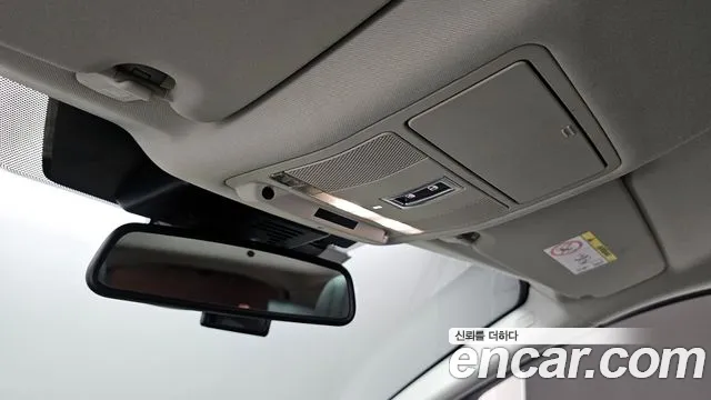 Land Rover Discovery Sport 2017 — фото 18
