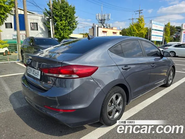Hyundai AVANTE 2017 — фото 3