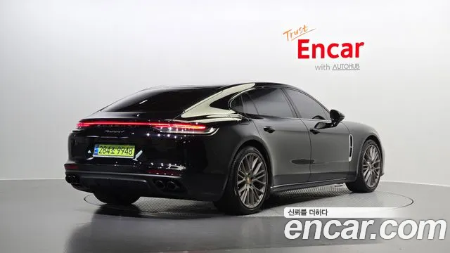 Porsche Panamera 2021 — фото 2