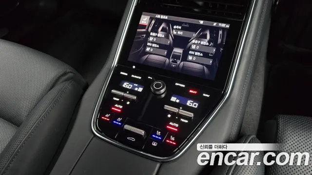 Porsche Panamera 2021 — фото 18