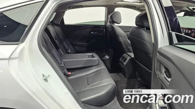 Honda Accord 2024 — фото 12