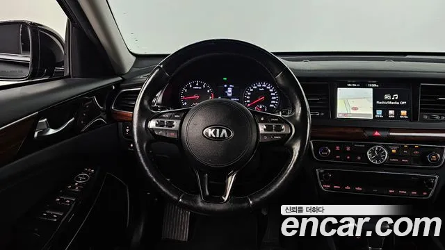 Kia K7 2016 — фото 13