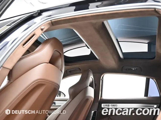 Porsche Panamera 2022 — фото 19