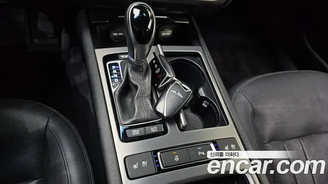 Hyundai Genesis 2016 — фото 9