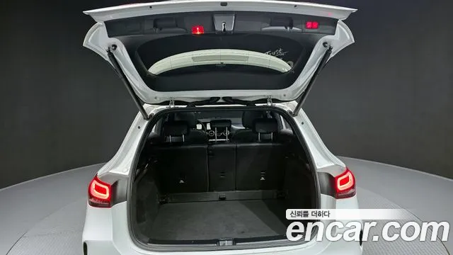 Mercedes-Benz GLA-Class 2021 — фото 20