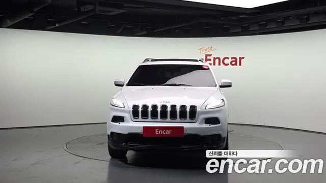 Jeep Cherokee 2016 — фото 3