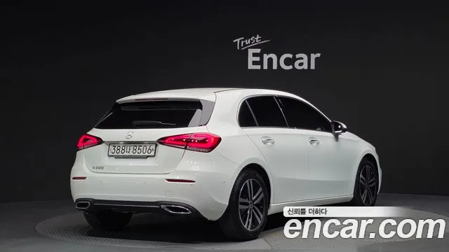 Mercedes-Benz A-Class 2021 — фото 2